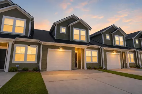 8032 Forest Edge Dr #428, Myrtle Beach, SC 29579