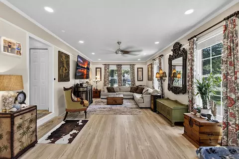 Living - 515 7th Ave S, Surfside Beach, SC 29575 photo 1 of 4