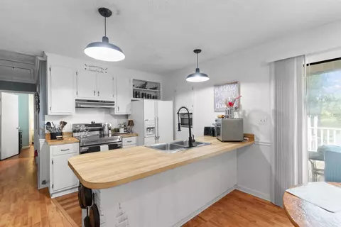 Kitchen - 9130 Highway 701 S, Conway, SC 29527 photo 4 of 4