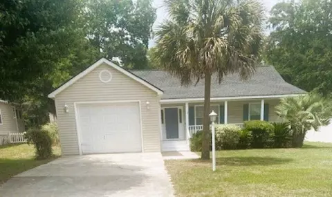68 Voyagers Dr, Pawleys Island, SC 29585