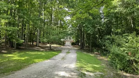 Exterior - 1927 Armview Rd, Loris, SC 29569 photo 6 of 20