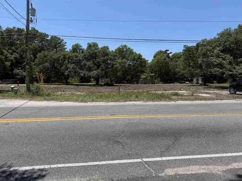 111 Waverly Rd, Pawleys Island, SC 29585