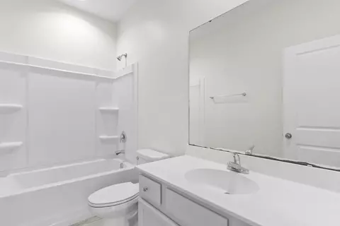 Bath - 4723 Cloisters Ln, Myrtle Beach, SC 29577 photo 3 of 3