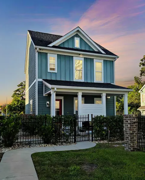 855 Rosa Cir, Myrtle Beach, SC 29577