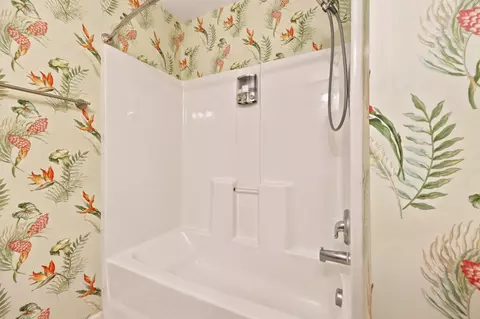 Bath - 215 Devonbrook Pl, Longs, SC 29568 photo 2 of 4