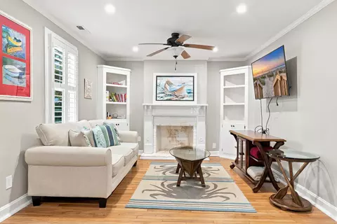 Living - 101 Howard St, Georgetown, SC 29440 photo 1 of 1