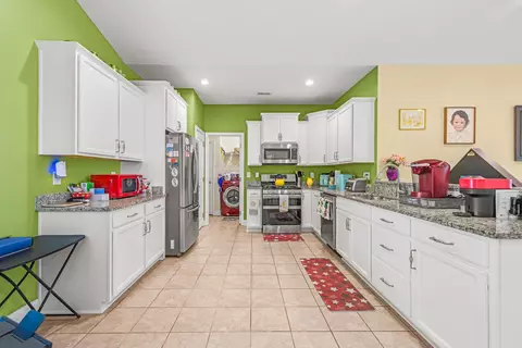 Kitchen - 346 Cabo Loop, Myrtle Beach, SC 29588 photo 4 of 6