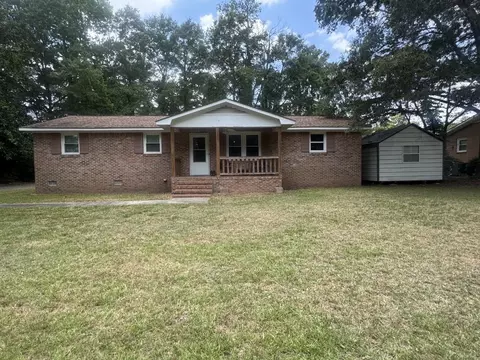 215 S Pine St, Johnsonville, SC 29555