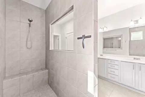 Bath - 436 Shaft Pl, Conway, SC 29526 photo 1 of 2