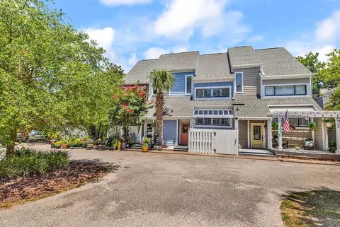 7300 Porcher Dr #2, Myrtle Beach, SC 29572