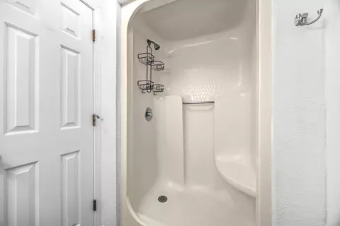 Bath - 1600 Deer Creek Rd #E, Surfside Beach, SC 29575 photo 4 of 4