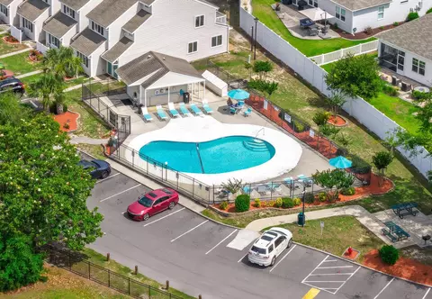 Exterior - 1600 Deer Creek Rd #E, Surfside Beach, SC 29575 photo 3 of 8