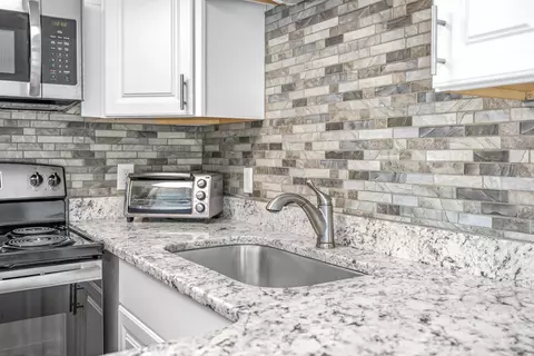 Kitchen - 1600 Deer Creek Rd #E, Surfside Beach, SC 29575 photo 4 of 5