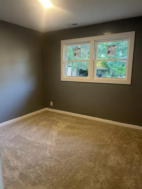 Bedroom - 802 Esther St, Mullins, SC 29574 photo 2 of 3