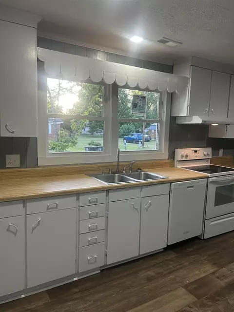 Kitchen - 802 Esther St, Mullins, SC 29574 photo 1 of 2