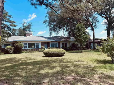 4000 Poinsett St, North Myrtle Beach, SC 29582