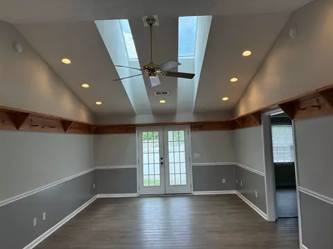Living - 9565 Sullivan Dr, Murrells Inlet, SC 29576 photo 1 of 1