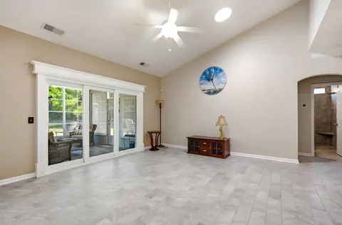 Living - 112 Barons Bluff Dr, Conway, SC 29526 photo 3 of 4