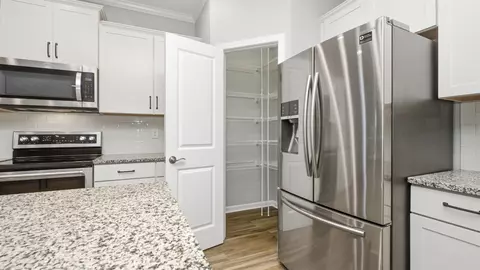 Kitchen - 597 Heritage Downs Dr, Conway, SC 29526 photo 5 of 5