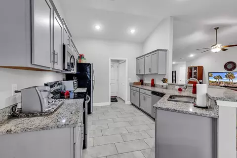 Kitchen - 323 Borrowdale Dr, Conway, SC 29526 photo 2 of 4