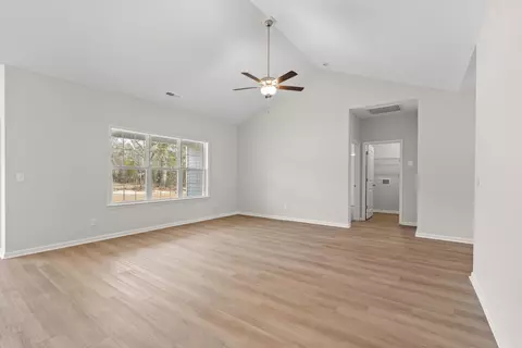 1401 Loop Cir, Longs, SC 29568 photo 4