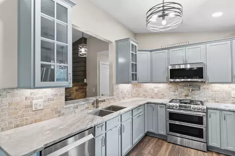 Kitchen - 798 Redmond Ct, Conway, SC 29526 photo 3 of 5