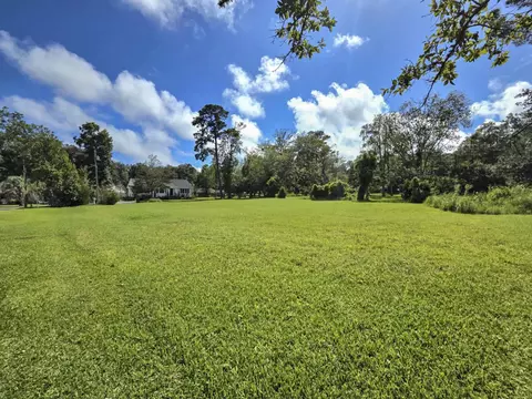 4647 Dogwood Dr, Little River, SC 29566