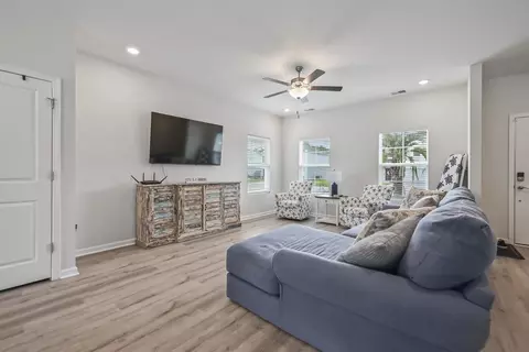 Living - 442 Archer Ct, Conway, SC 29526 photo 1 of 3