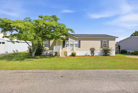 811 Waterway Dr, North Myrtle Beach, SC 29582