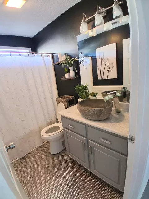 Bath - 761 Drawbridge Dr, Conway, SC 29526 photo 4 of 6