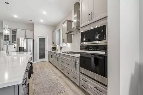 Kitchen - 740 Bickell Ct, Surfside Beach, SC 29575 photo 5 of 6