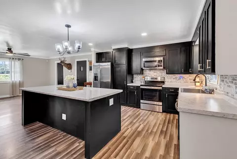 Kitchen - 2153 Grainger Rd, Aynor, SC 29511 photo 3 of 4