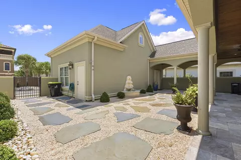 Exterior - 909 Bluffview Dr, Myrtle Beach, SC 29579 photo 8 of 26