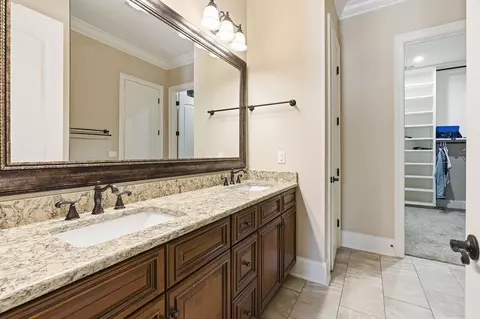 Bath - 909 Bluffview Dr, Myrtle Beach, SC 29579 photo 3 of 8