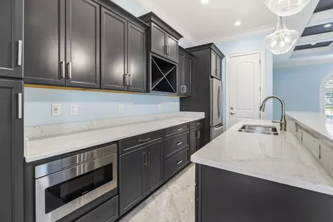 Kitchen - 909 Bluffview Dr, Myrtle Beach, SC 29579 photo 8 of 8