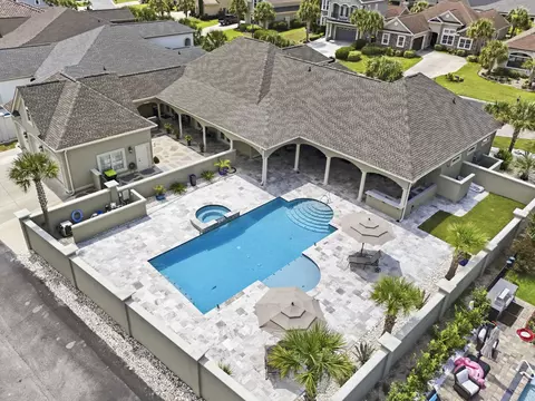 Exterior - 909 Bluffview Dr, Myrtle Beach, SC 29579 photo 2 of 26