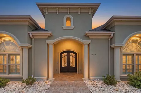 Exterior - 909 Bluffview Dr, Myrtle Beach, SC 29579 photo 15 of 26