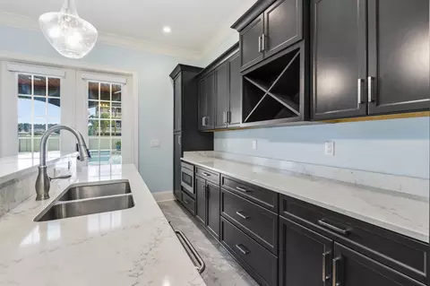 Kitchen - 909 Bluffview Dr, Myrtle Beach, SC 29579 photo 7 of 8