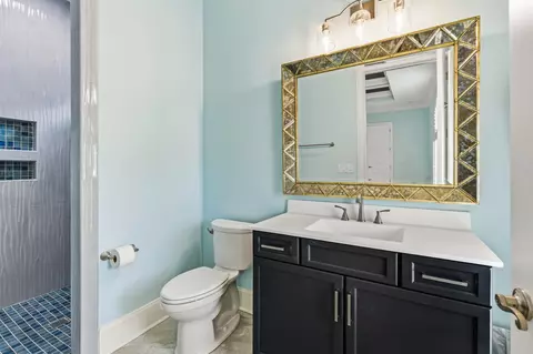 Bath - 909 Bluffview Dr, Myrtle Beach, SC 29579 photo 5 of 8