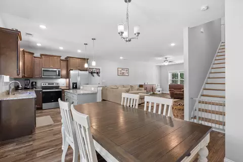 Entry Way - 792 Roberts Rd, Aynor, SC 29511 photo 2 of 4