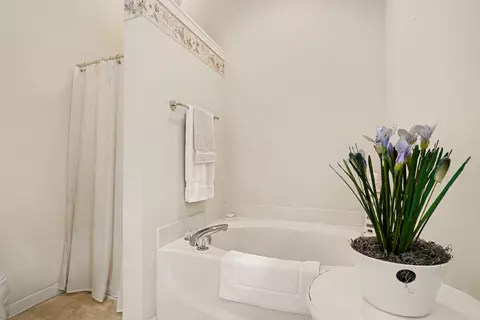 Bath - 1827 Windmere Way, Myrtle Beach, SC 29575 photo 1 of 3