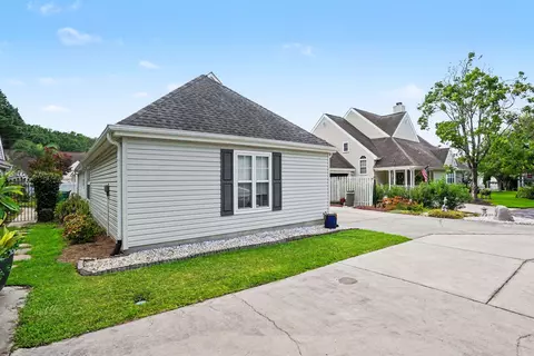 Exterior - 1827 Windmere Way, Myrtle Beach, SC 29575 photo 6 of 8