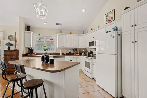 Kitchen - 1827 Windmere Way, Myrtle Beach, SC 29575 photo 1 of 4