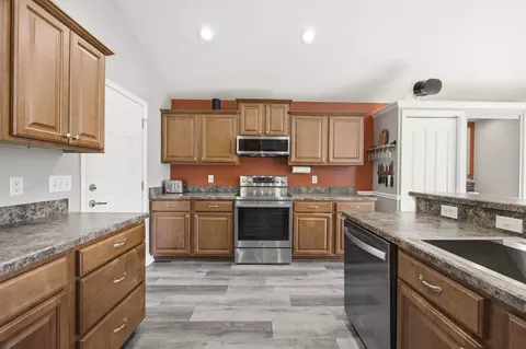 Kitchen - 228 Macarthur Dr, Conway, SC 29527 photo 3 of 5