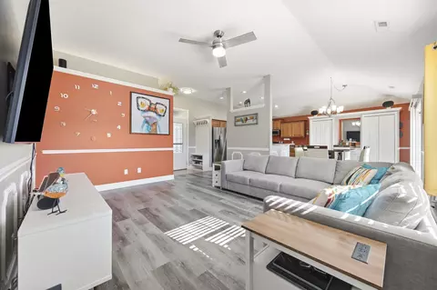 Living - 228 Macarthur Dr, Conway, SC 29527 photo 5 of 5