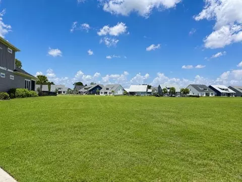 374 Harbour View Dr, Myrtle Beach, SC 29579