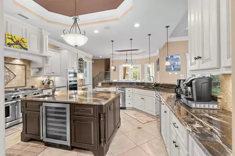 Kitchen - 1040 Anhinga Ct, Conway, SC 29526 photo 10 of 11