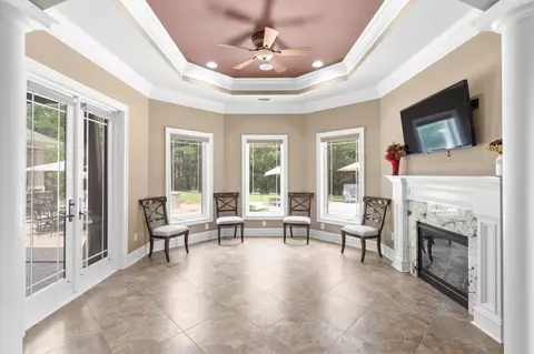 Living - 1040 Anhinga Ct, Conway, SC 29526 photo 4 of 4