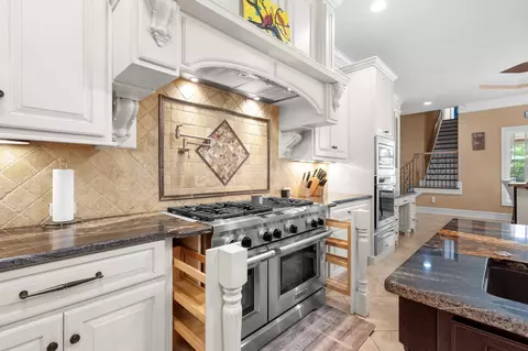 Kitchen - 1040 Anhinga Ct, Conway, SC 29526 photo 2 of 11