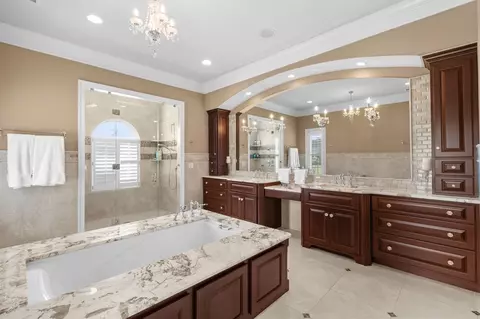 Bath - 1040 Anhinga Ct, Conway, SC 29526 photo 2 of 9